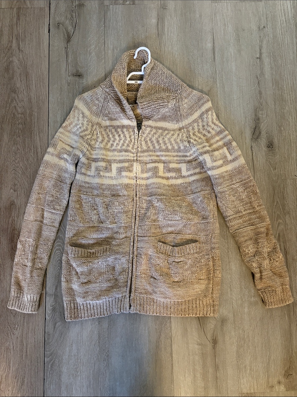 TNA lamb wool sweater